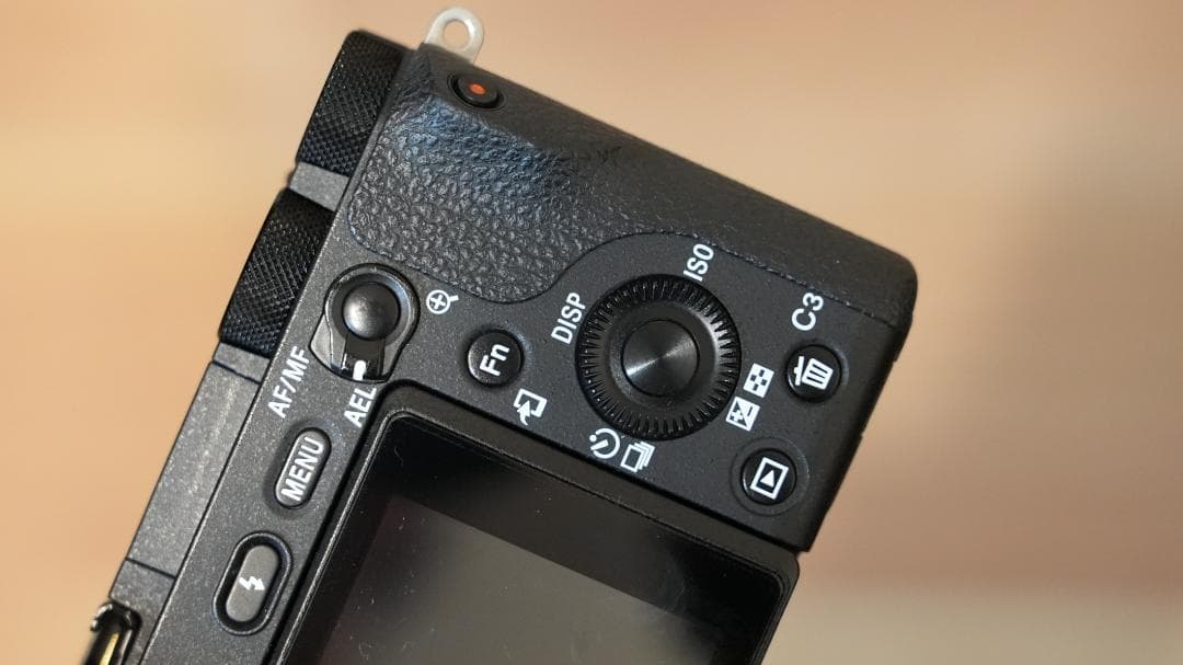 sony α6500 ボディ＋バッテリー2個＋チャージャー SONY α6500 ボディ