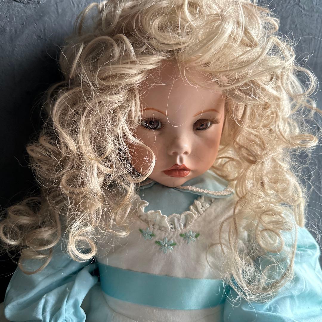 瞬間的お値下げ‼️ビスクドールHILARY OIANNA EFFNER1987