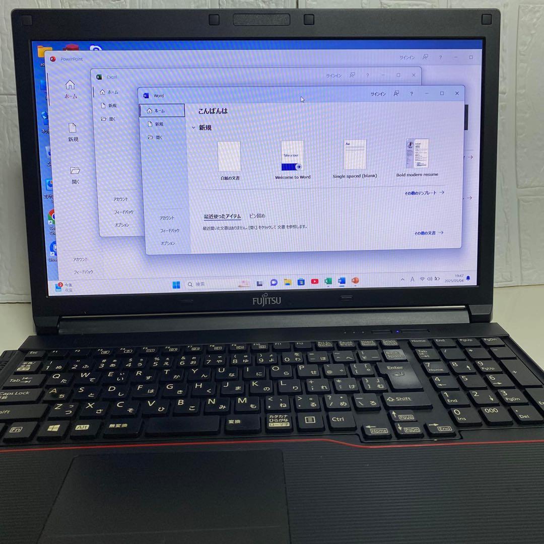 Windows11 オフィス2024年SSD Bluetooth富士通ノートPC