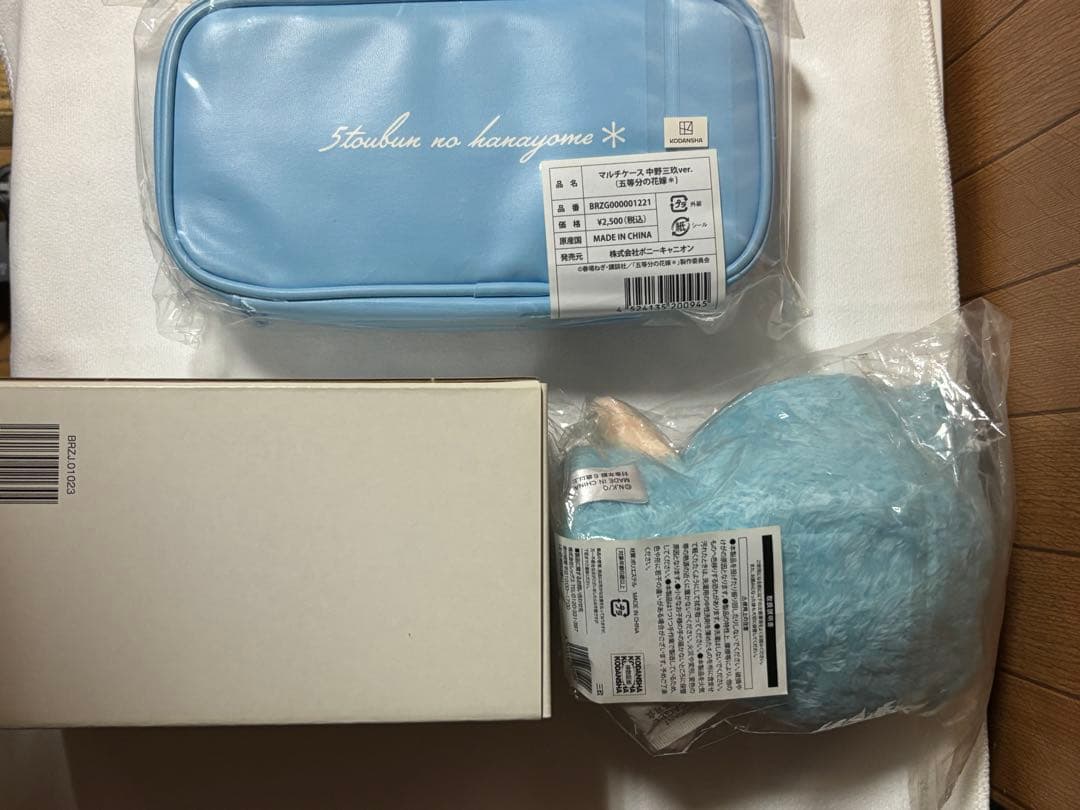 まとめ割値下げ不可☆三玖グッズ未開封３点＋三玖ルーム、FIVE3＋14冊＋その他