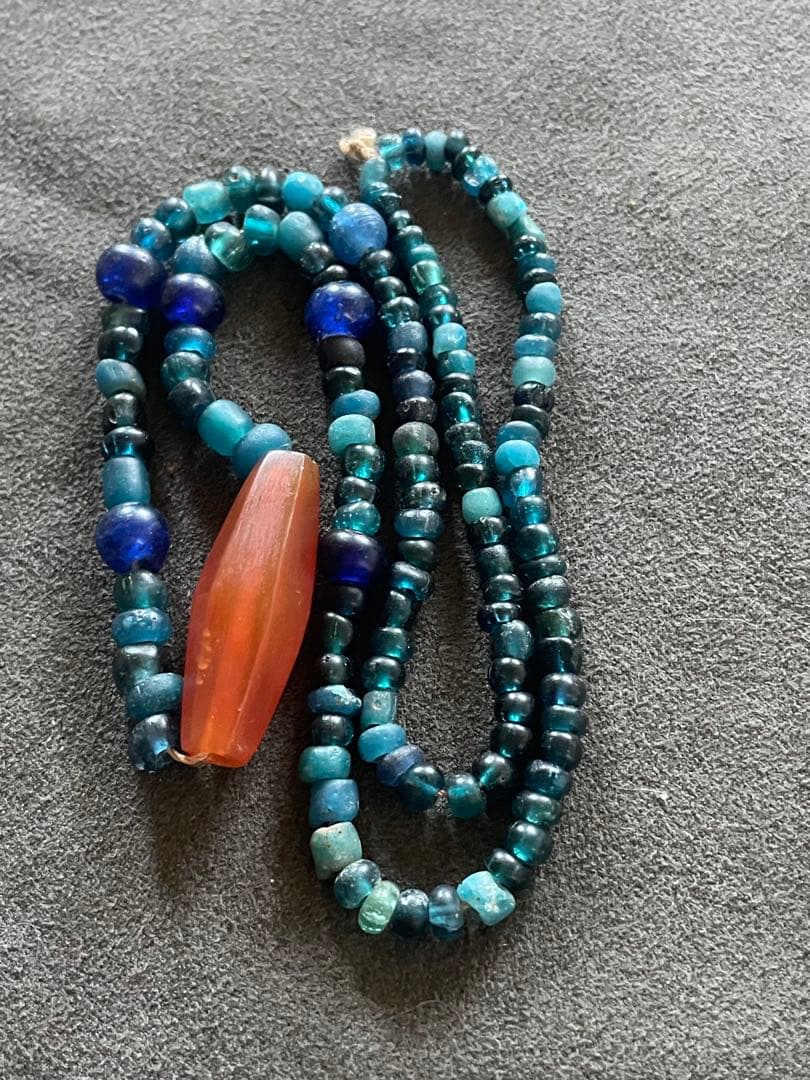 出土 古墳時代 赤瑪瑙製12面切子玉 瑠璃玉1連 - メルカリ