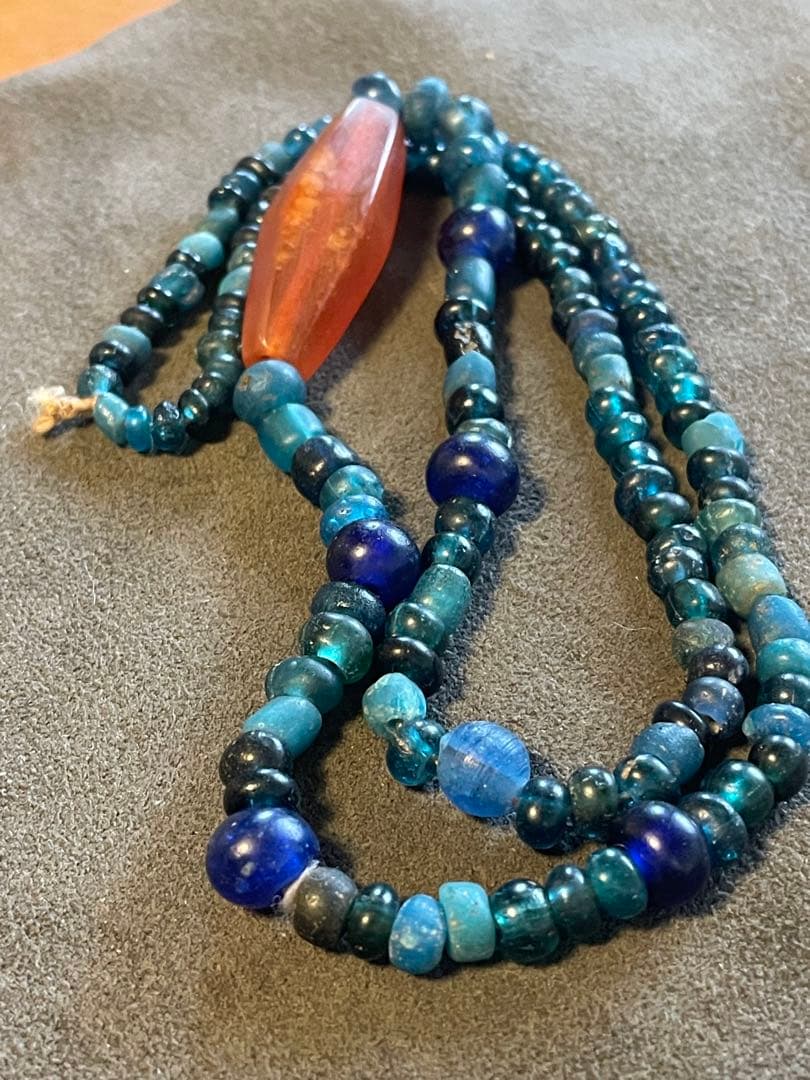 出土 古墳時代 赤瑪瑙製12面切子玉 瑠璃玉1連 - メルカリ