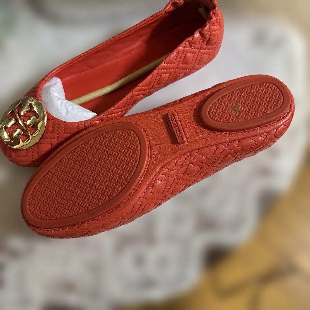 デパート購入試着のみトリーバーチオレンジ キルティングバレエ