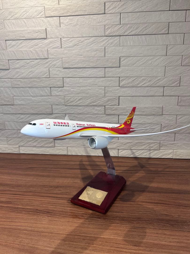 希少品 Hainan Airlines Boeing 787 モデル 1/200 - メルカリ