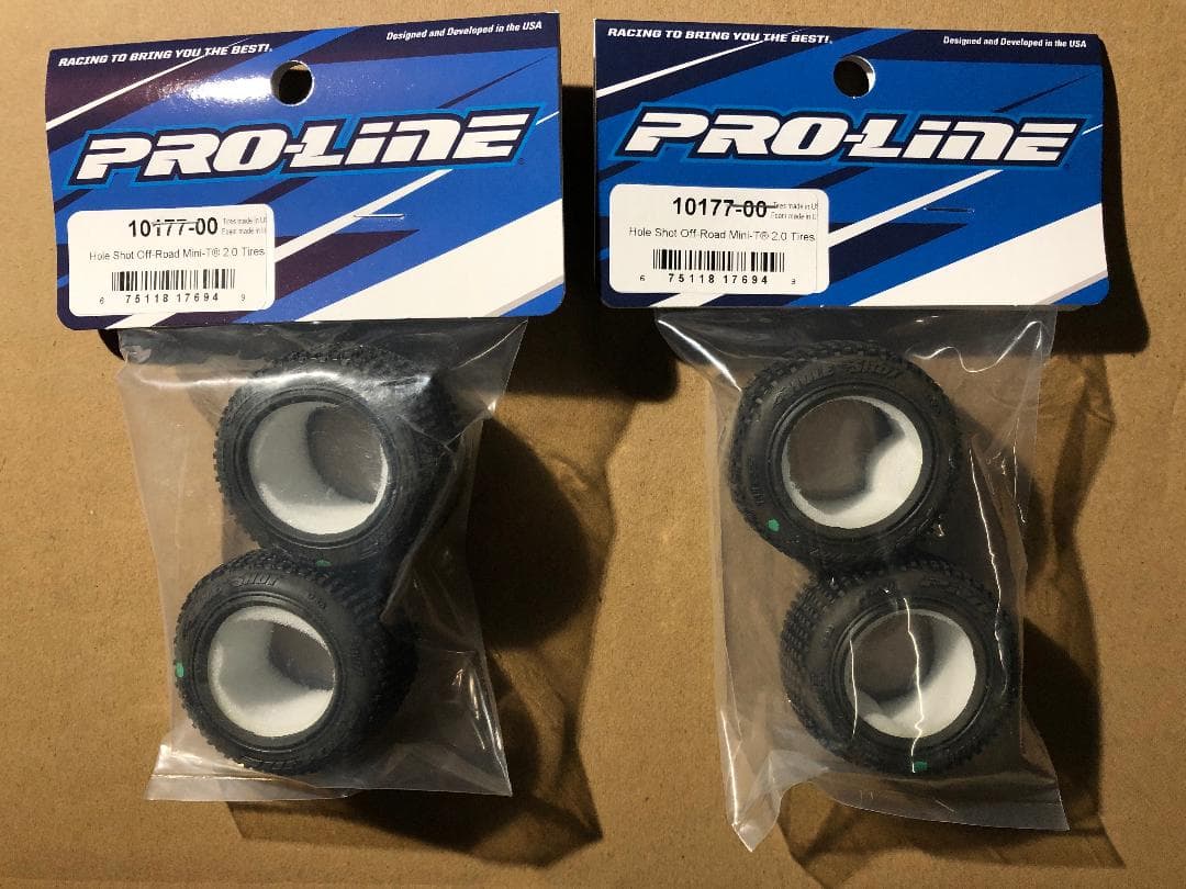 Mini-T 2.0 Tires Pro-Line Hole Shot 　一台分 Amazon.com: Pro-Line Racing Hole Shot Tires MTD White Mini-T 2.0 F