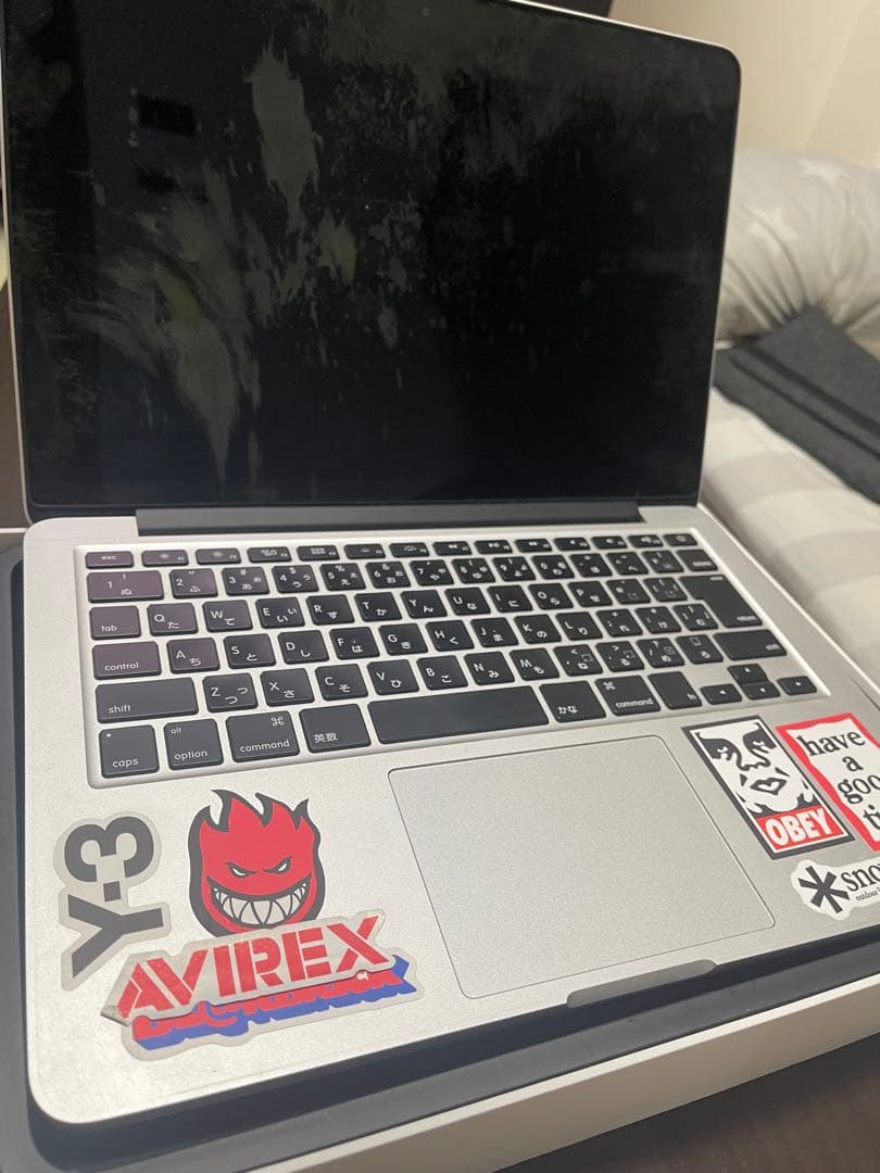 MacBook Pro 充電器付き ステッカー多数の通販はau PAY マーケット