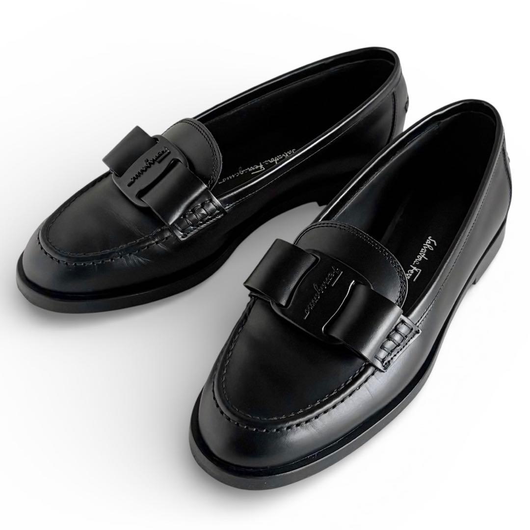 Salvatore Ferragamo VIVALDO ローファー 5.5 Salvatore Ferragamo Vivaldo Loafers | ShopSimon