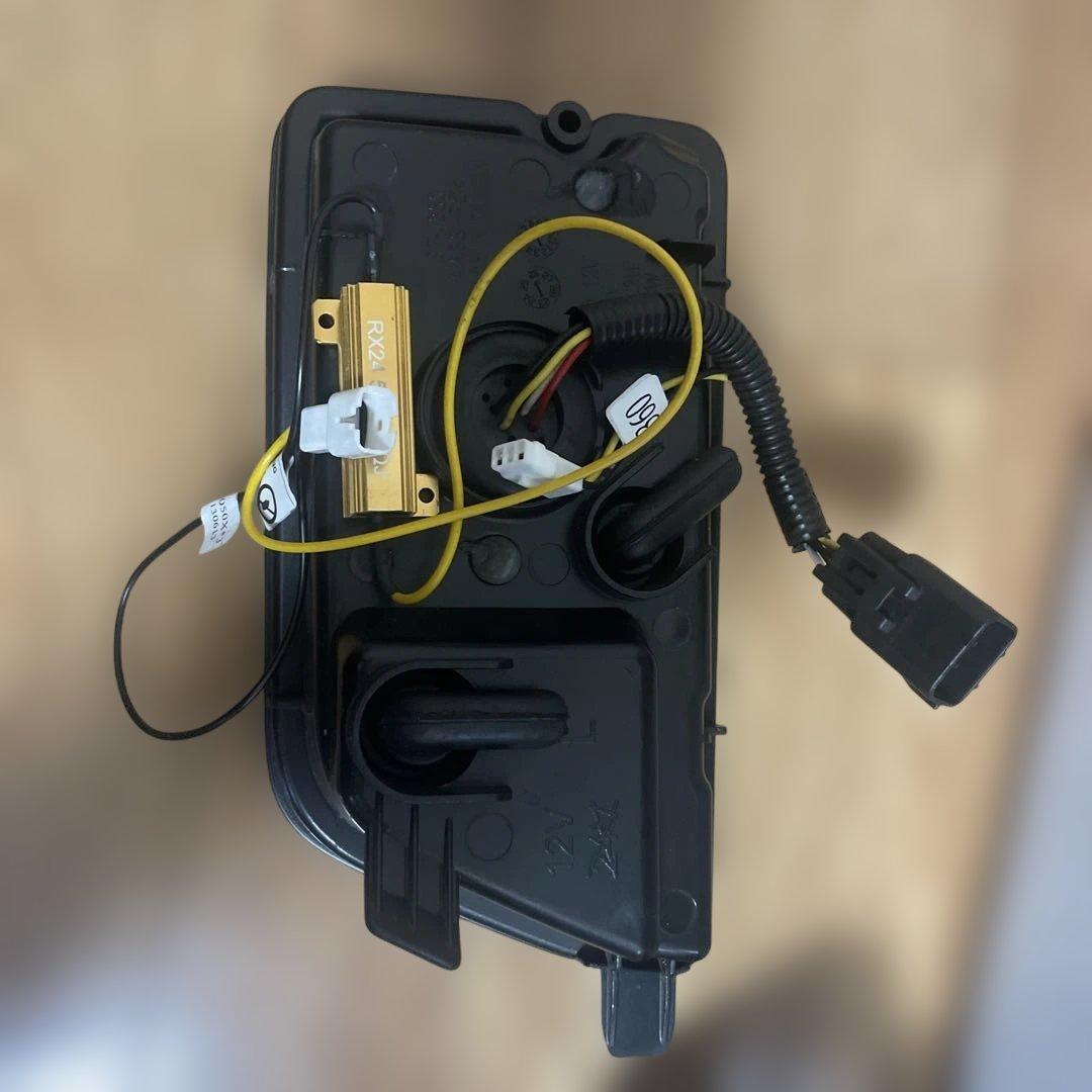 toraji117様専用！ アトレーS700V 角型テールライト 赤/クリア - メルカリ