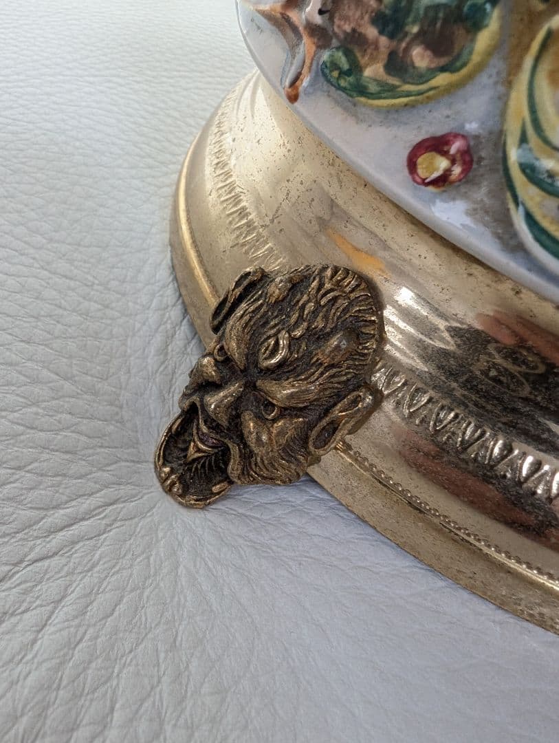 美品 動作確認済み】REUGE リュージュ☆陶器製☆オルゴール☆口紅