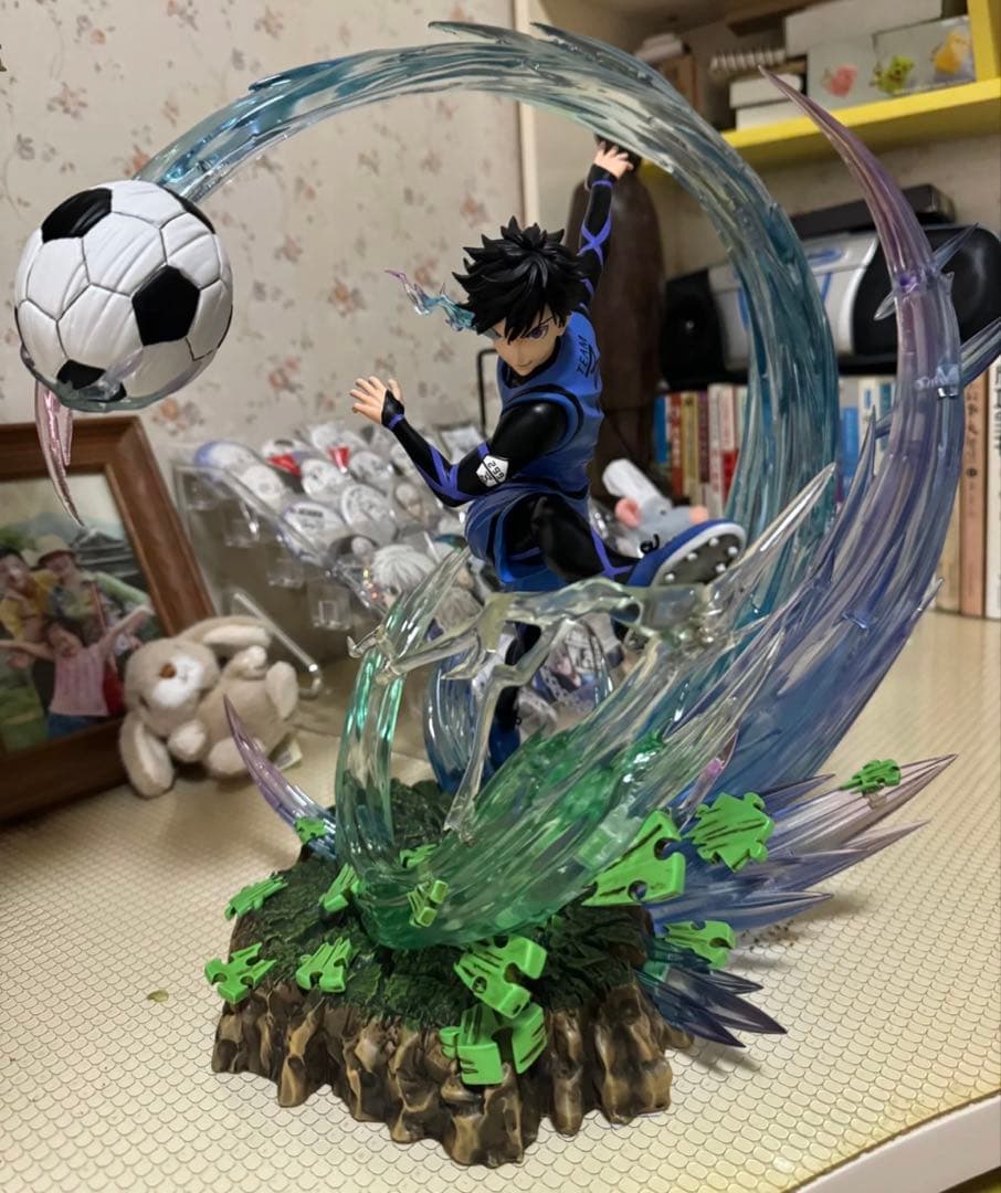 ブルーロック 潔世一 ガレージキット ガレキ スタチュー① 潔 世一 1/7スケールフィギュア – フィギュア通販はFURYU HOBBY MALL