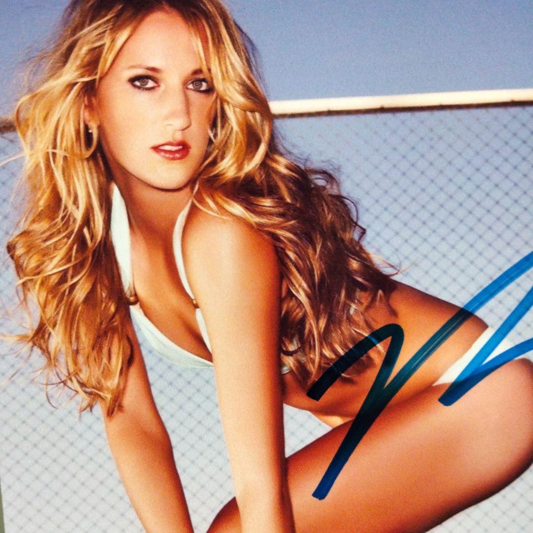 ビクトリア・アザレンカ直筆サイン入り2Lサイズ写真…ベラルーシの女子