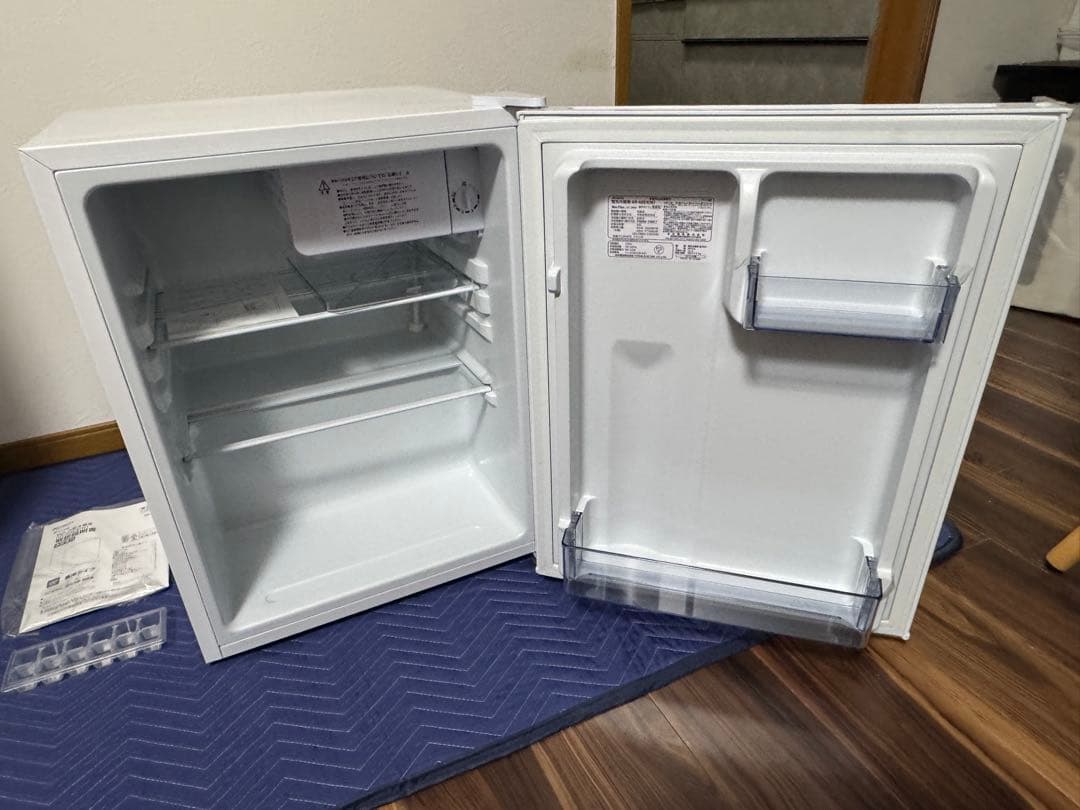 《展示品・未使用品》アビテラックス60L小型冷蔵庫　AR-60E4 2024年製