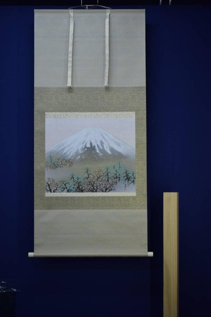 複製/横山大観/桜花/富士山水図/横物/工芸/タトウ箱付/布袋屋掛軸