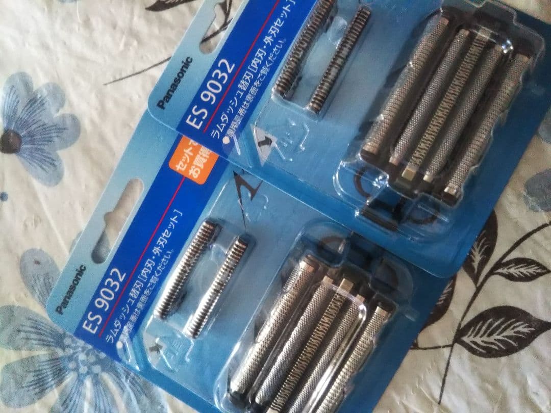 パナソニック替刃ES9032二つ Amazon | 【正規品】パナソニック 替刃 メンズシェーバー用 セット刃