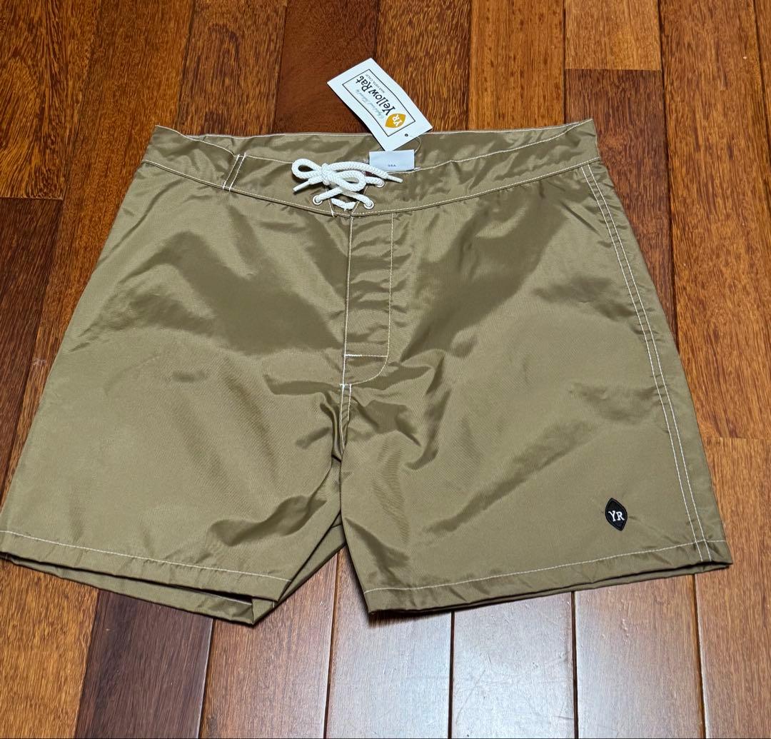 新品　Yellow Rat ボードショーツ３２アメリカ製 Yellow Rat Dual Stripes TRUNKS(イエローラット YR ストライプ