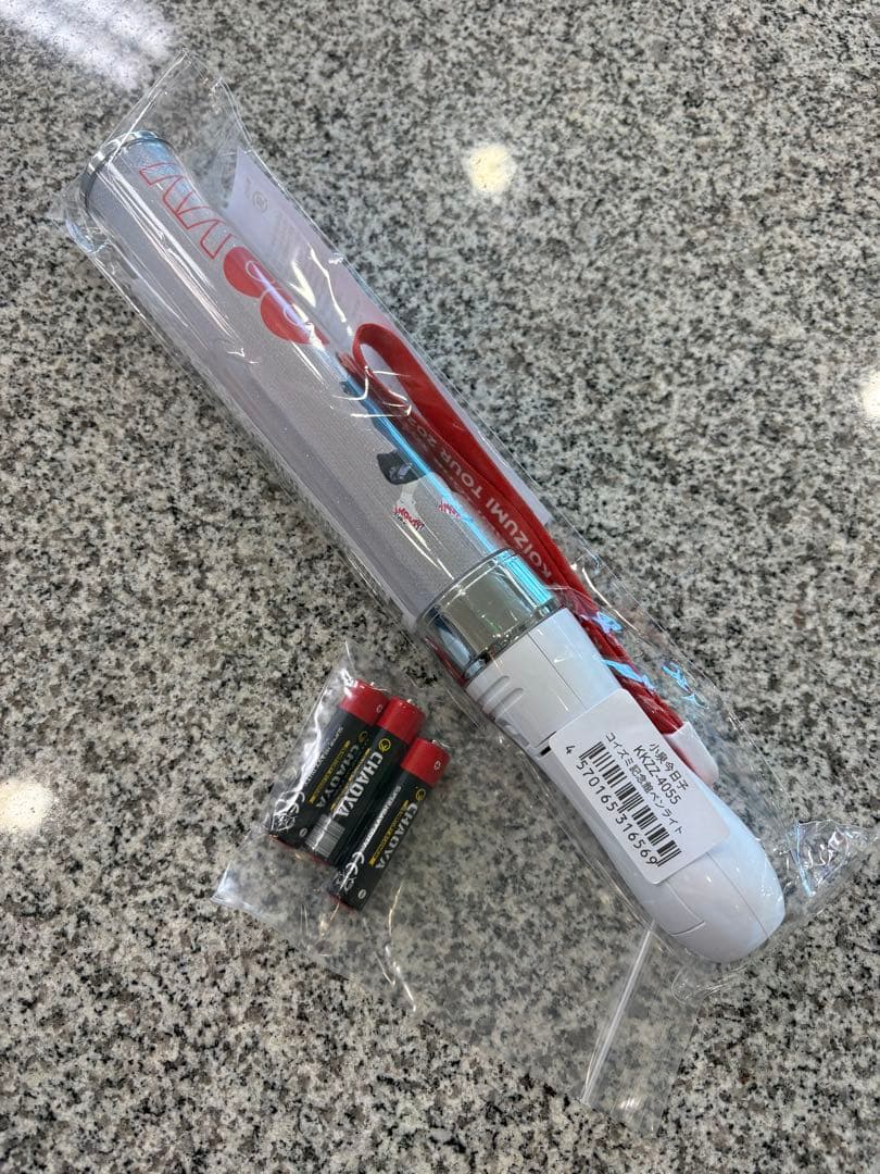 小泉今日子KYOKO KOIZUMI TOUR 2026 ペンライト&タオル - メルカリ