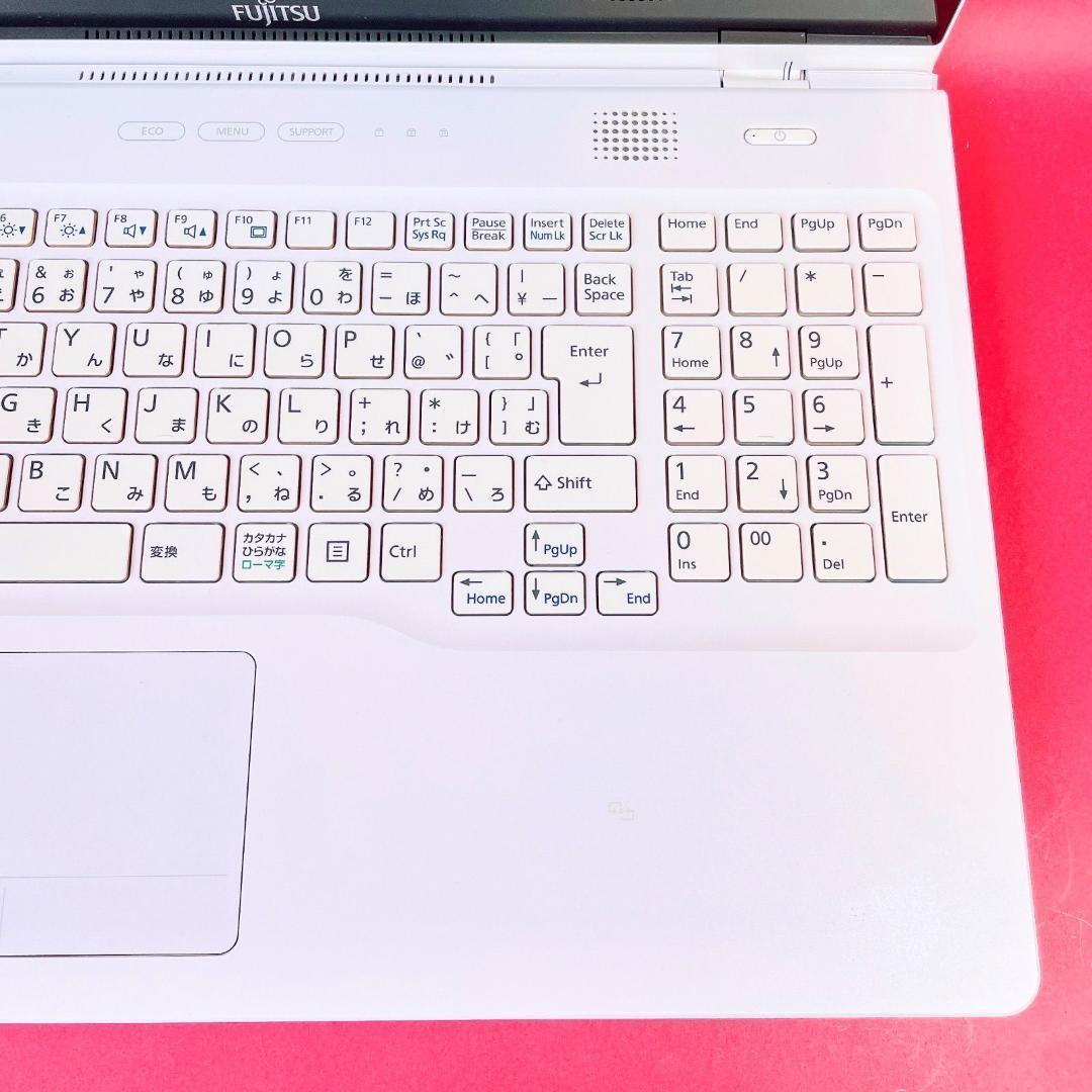 タッチパネル❣️Corei7薄型ノートパソコンSSDブルーレイ白Windows11