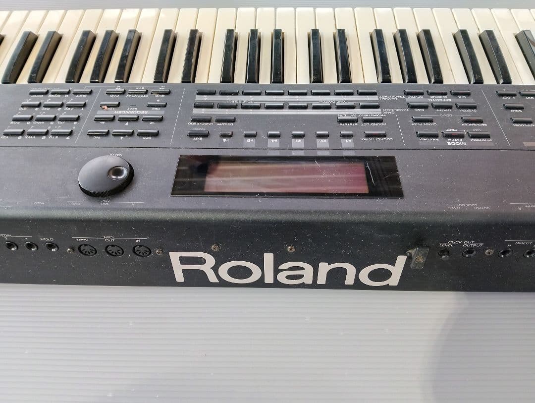 Roland XP-80 シンセサイザー ローランド キーボード(あ86)