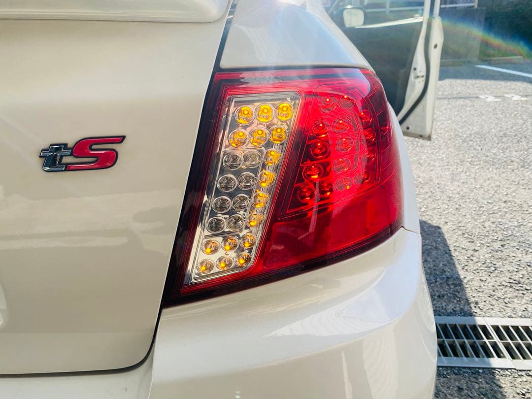 インプレッサwrxsti gvb ヴァレンティjewel LEDテールランプ - メルカリ