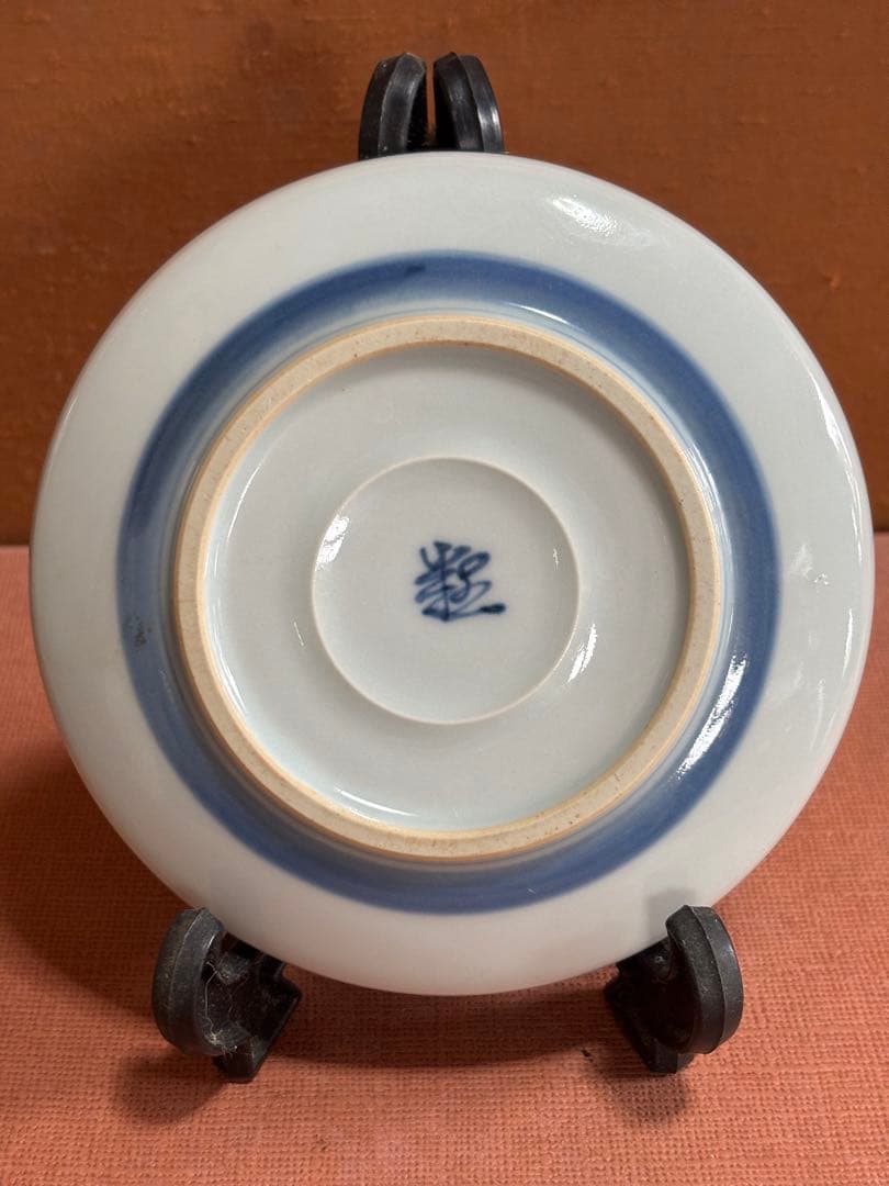 大英博物館日本人初個展鬼才澤田痴陶人作染付飛蝶