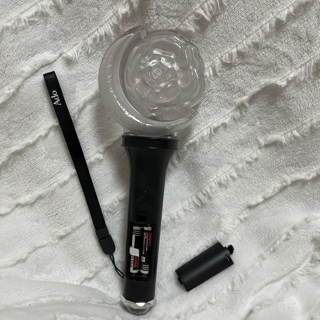 流石に多いカナ？でもかわいいでしょう？！ペンライト[Ado モナ・リザ