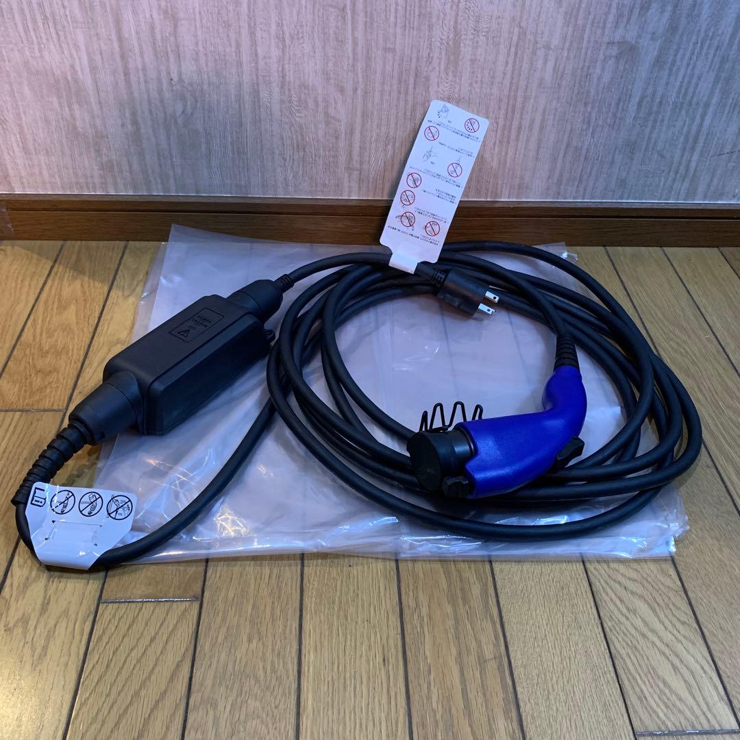 レクサス純正 PHV充電ケーブル G9060-76010 - メルカリ