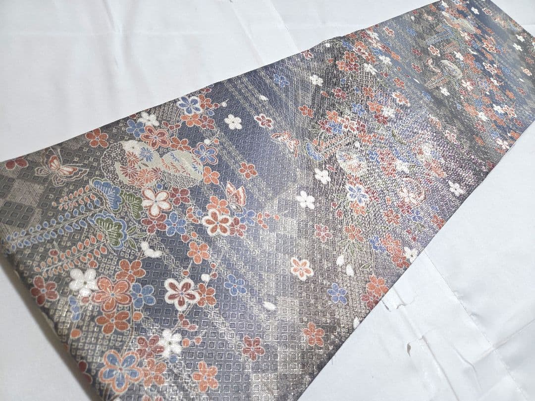 A◇着物くつろぎ 五条更紗 金糸 桜 雪輪 藤 蝶 全通 正絹 フォーマルな