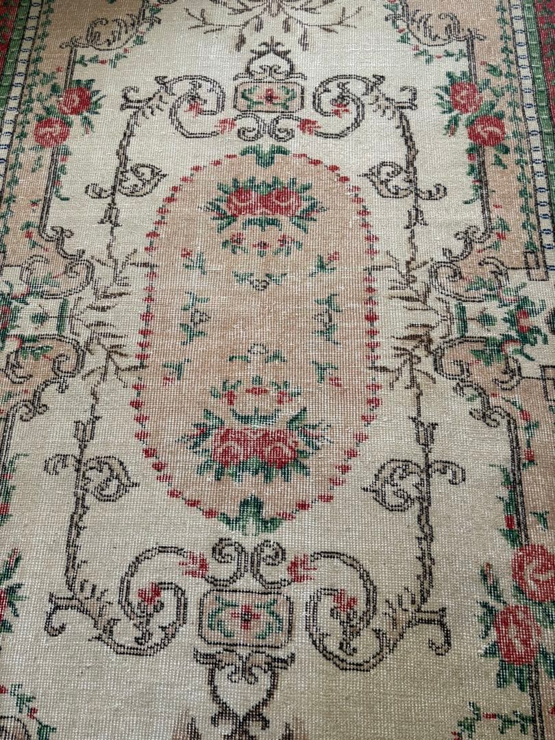 専用です❣️ トルコビンデージラグ☆額縁フラワーラグ　116cm×215.5cm