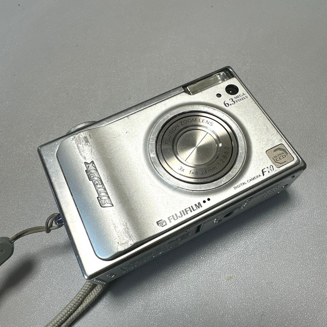 FUJIFILM FinePix F10 コンパクトデジタルカメラ - メルカリ