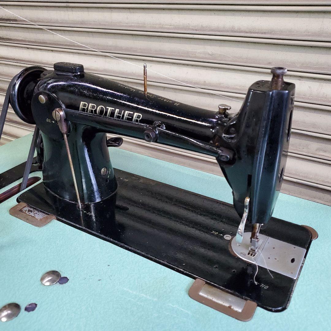 アンティークミシンBROTHER DB1-B60