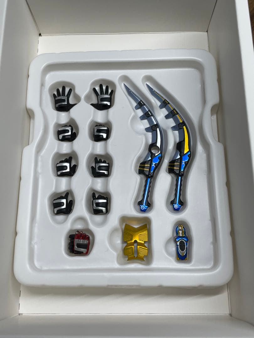 S.H.figuarts 真骨彫製法 仮面ライダーガタック ハイパーフォーム