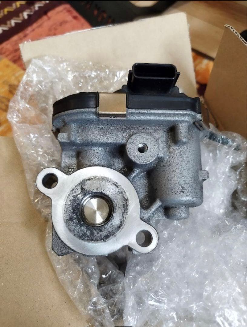 セレナC27 EGRバルブ - メルカリ