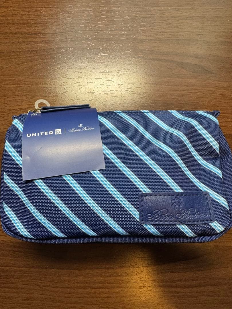 ユナイテッド航空 ブルックスブラザーズ ビジネスクラス アメニティ