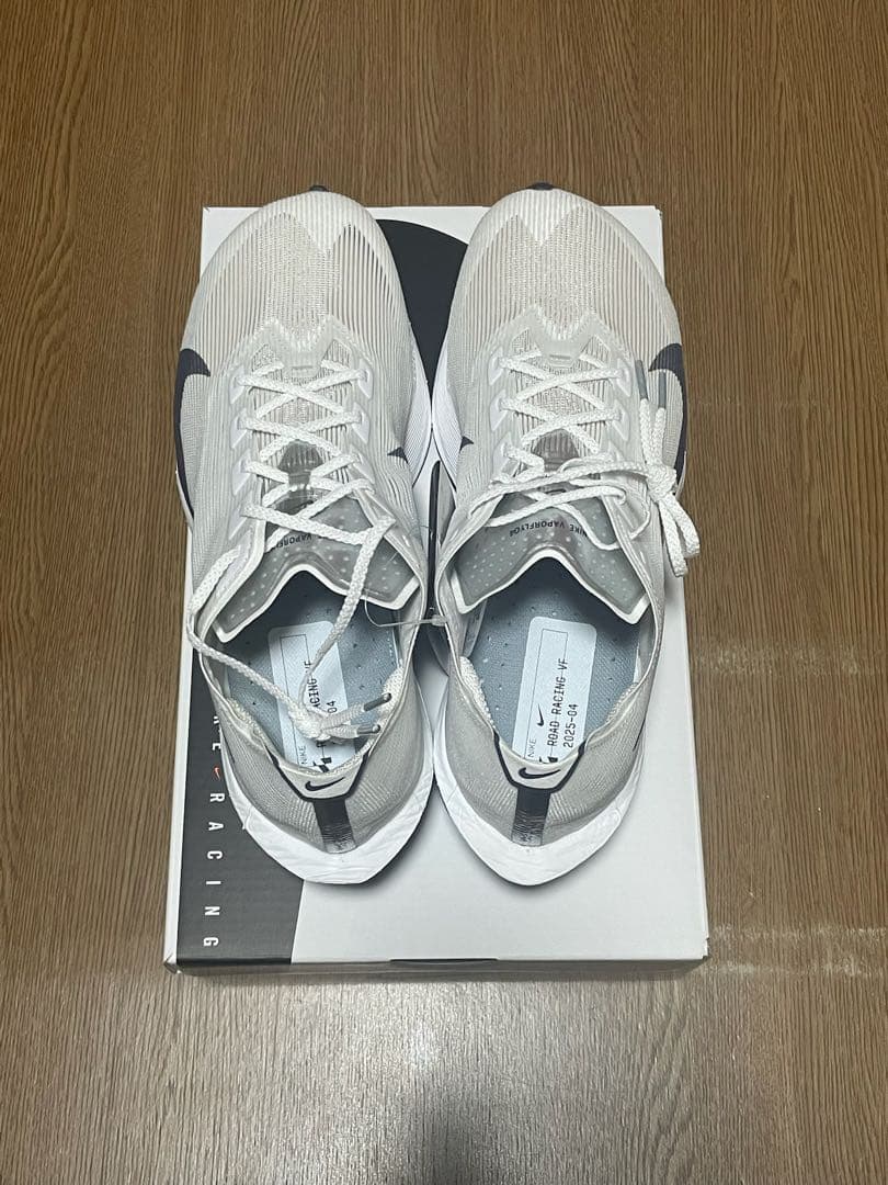 【新品未使用】NIKE ヴェイパーフライ4 【26.5cm】