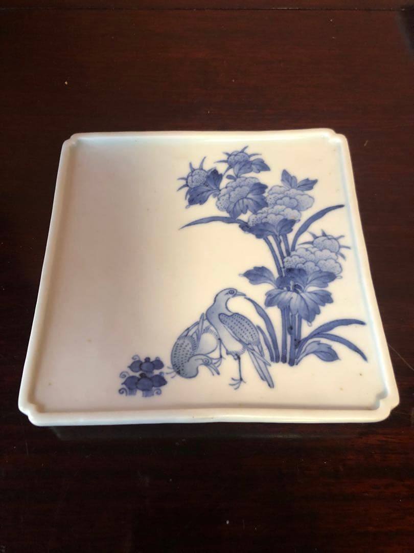 藍九谷もしくは藍鍋島の花鳥文隅入染付角皿5客桐箱入 - メルカリ