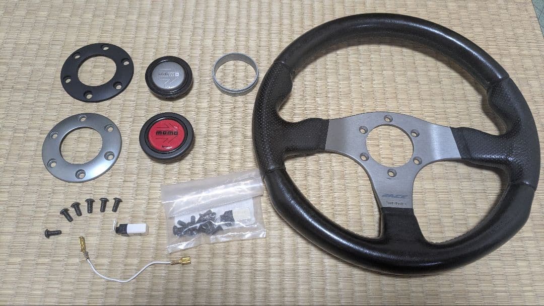 MOMO ステアリング　32π Amazon | MOMO(モモ) ステアリング レース 32パイ BK R-12