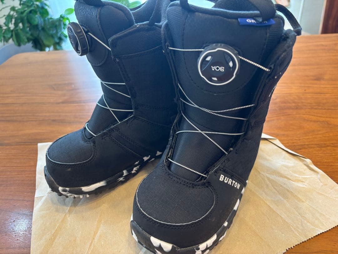 21cm BURTON 子ども用スノーボードブーツ Burton 子ども用スノーボードブーツ 21cm - メルカリ