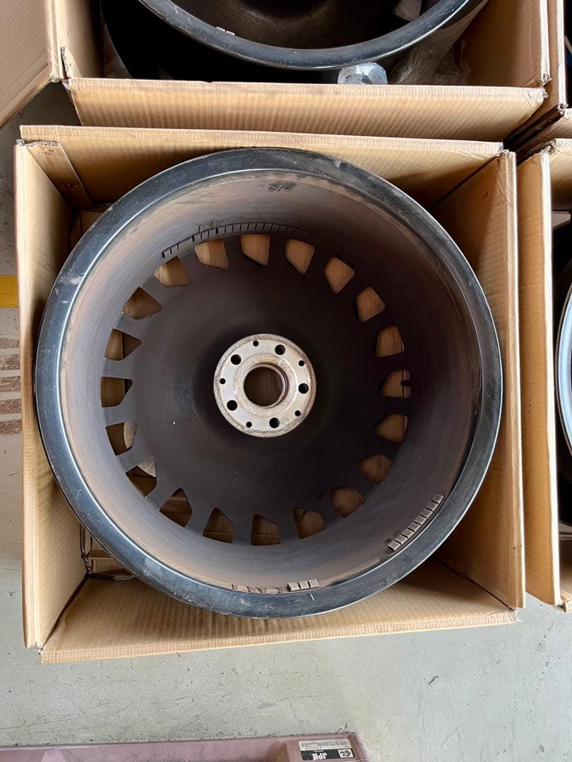 メルセデスベンツ w217 Sクラス マイバッハ 20インチ　8.5J 9.5J