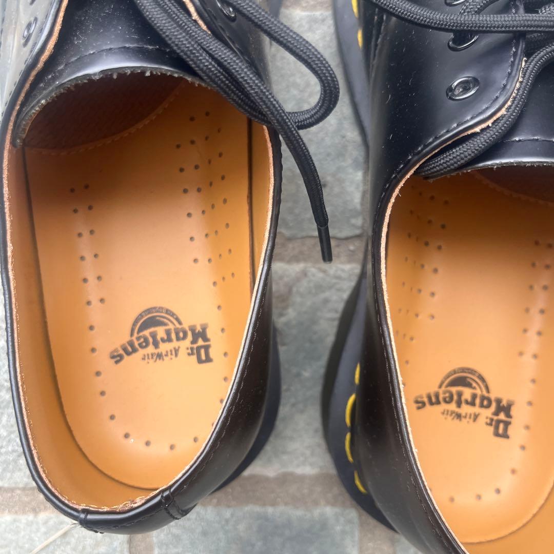 Dr. Martens ブラック レースアップシューズ - メルカリ