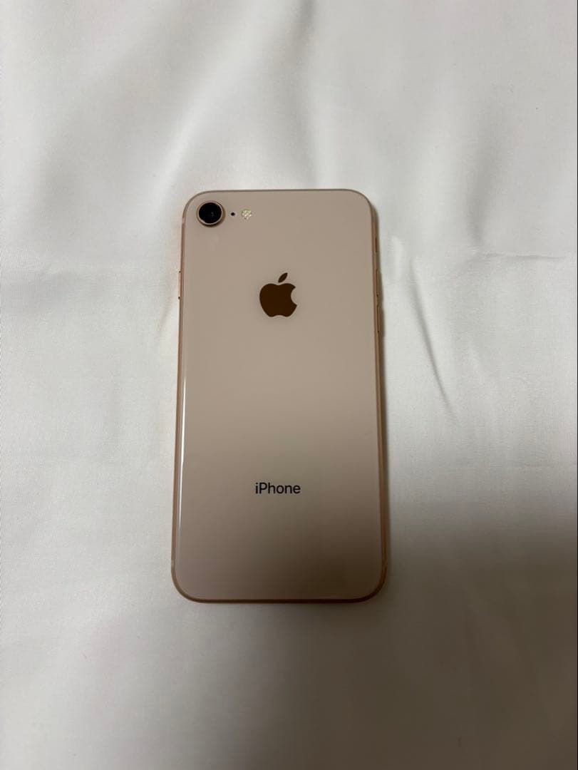 美品iPhone 8 Gold 64 GB SIMフリー（A1906） Amazon | 【整備済み品】 Apple iPhone 8 64GB ゴールド SIMフリー