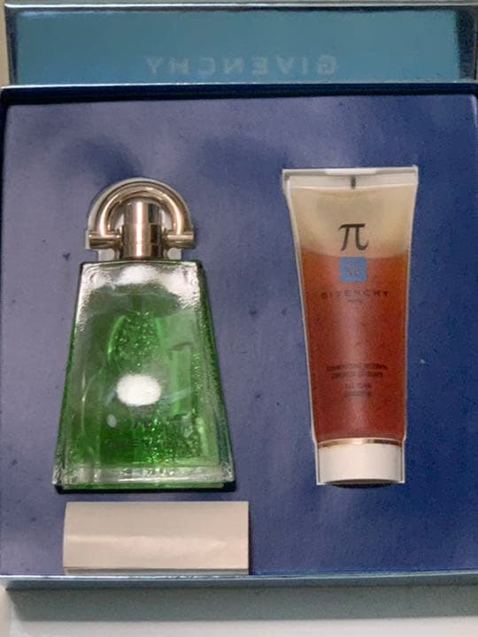 ジバンシイ　πフレッシュ　オールオーバーシャンプー　コフレ　未使用 ジバンシイ / π フレッシュ オールオーバーシャンプー コフレの公式