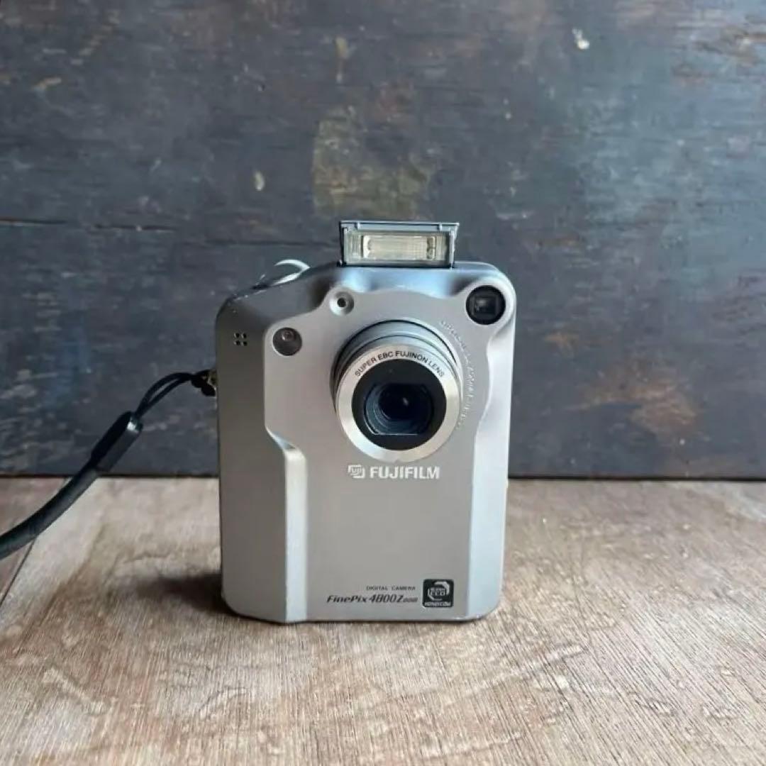 値下げ】FUJIFILM FinePix 4800Z 動作品 オールドコンデジ - メルカリ
