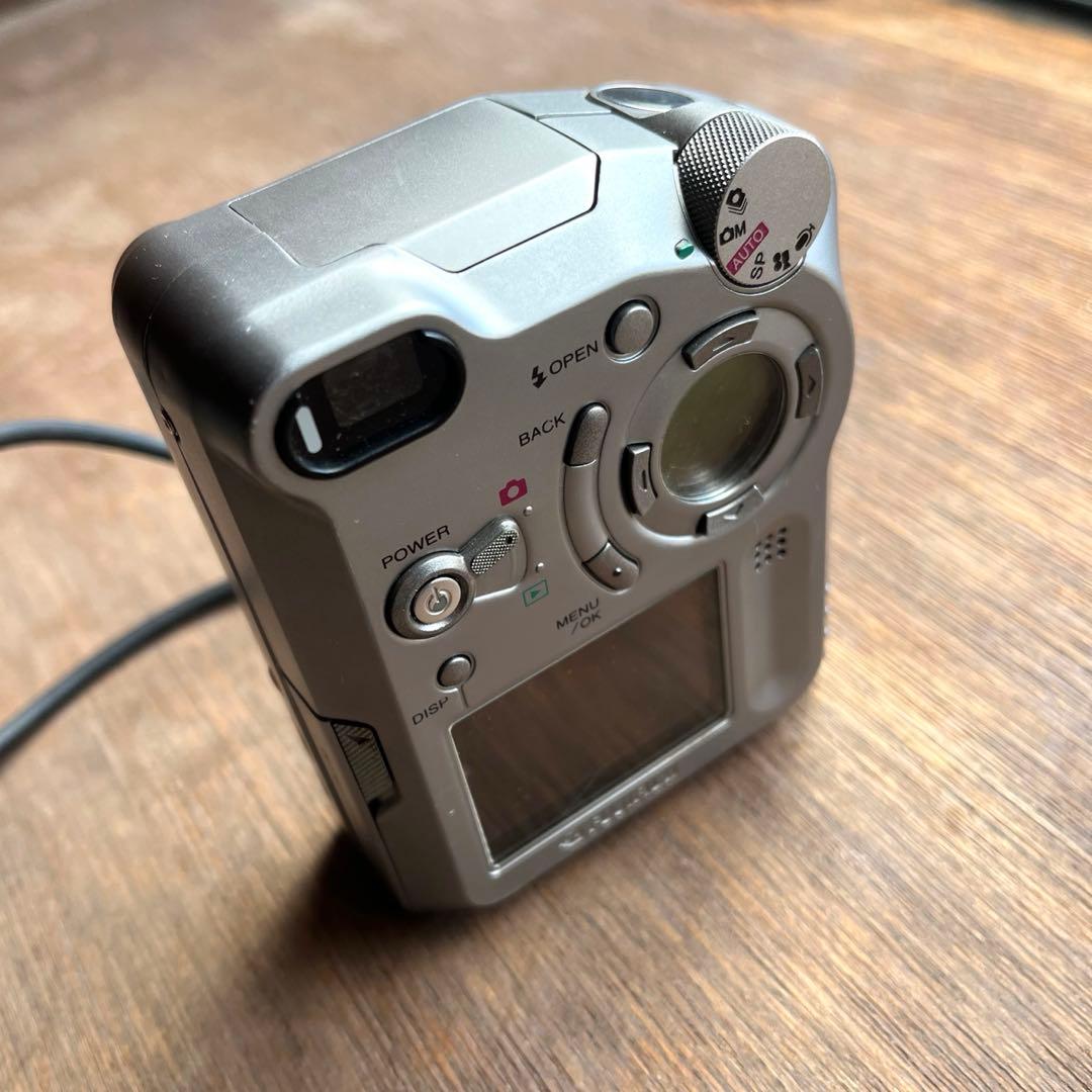値下げ】FUJIFILM FinePix 4800Z 動作品 オールドコンデジ - メルカリ