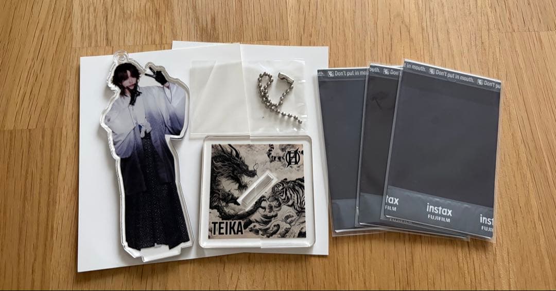 零[Hz] TEIKAさん アクリルキーホルダー - メルカリ