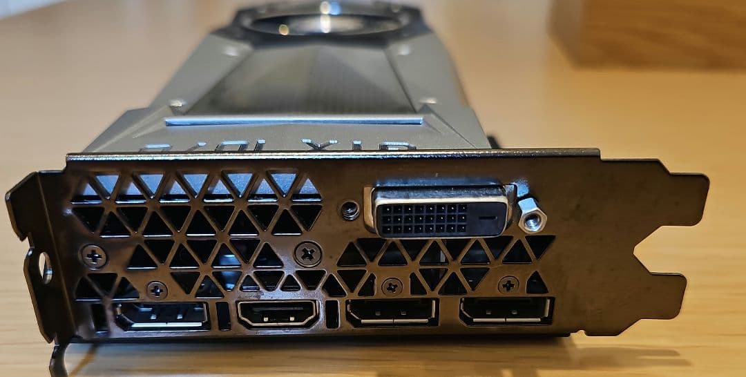 GeForce GTX 1070 グラフィックボード - メルカリ