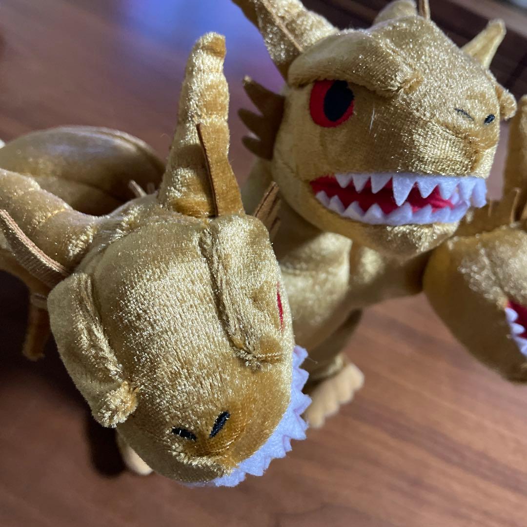 ゴジラ 三頭キングギドラぬいぐるみ Sサイズ - メルカリ