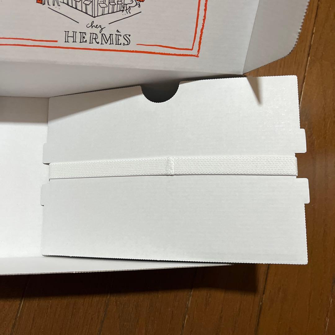 エルメス ボックス 箱 白 24.7×16×7.7センチくらい ギフト 大 - メルカリ