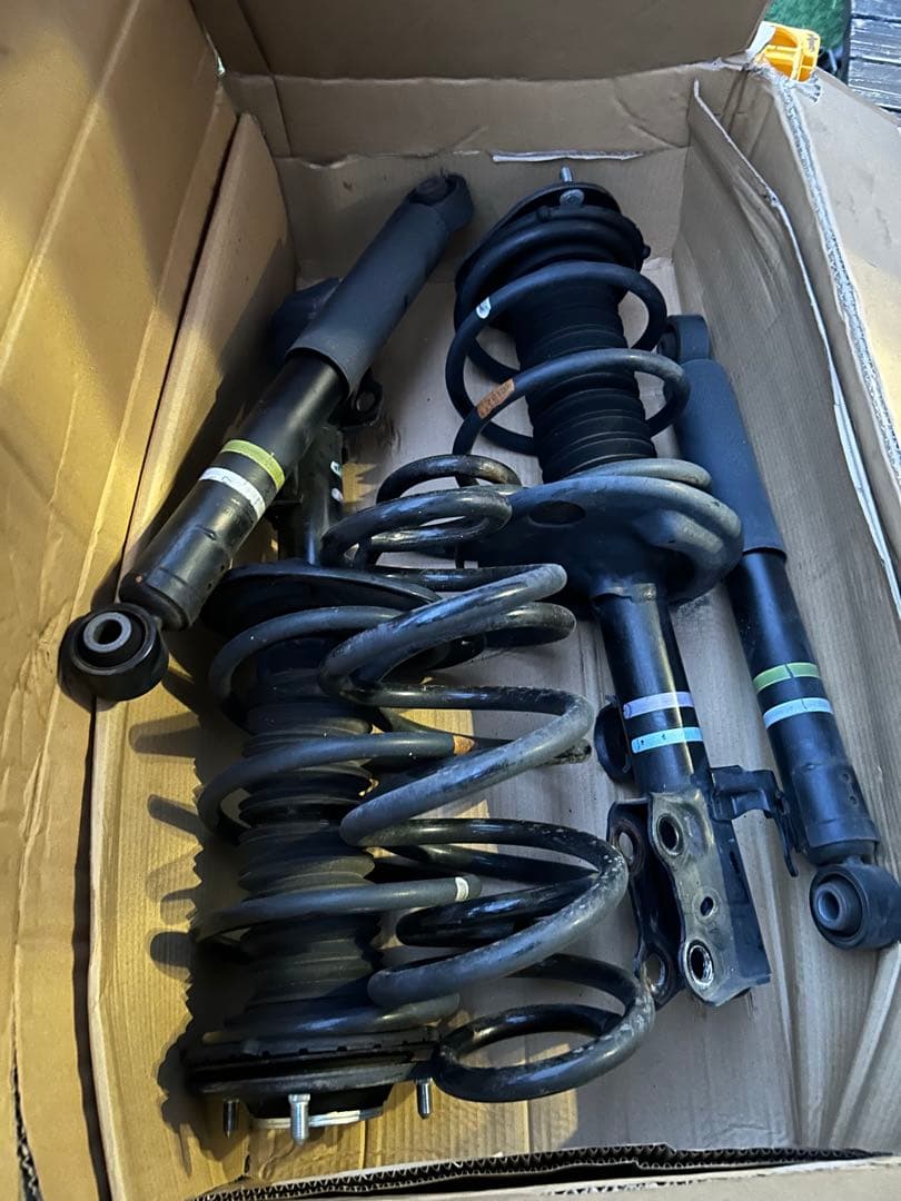 アルファード　サスペンション S (-2025)：アルファード