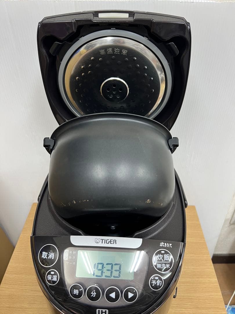 TIGER タイガー IH炊飯器 JPW-D100 1.0L 2022年製