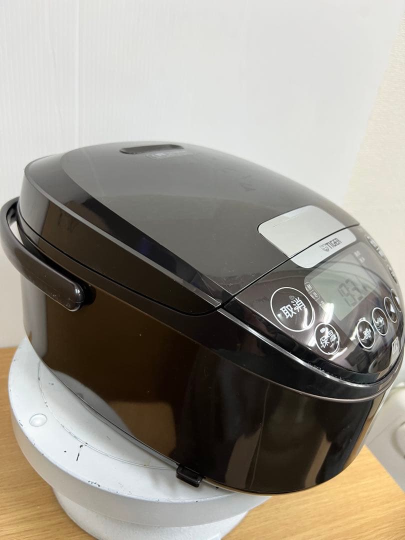 TIGER タイガー IH炊飯器 JPW-D100 1.0L 2022年製